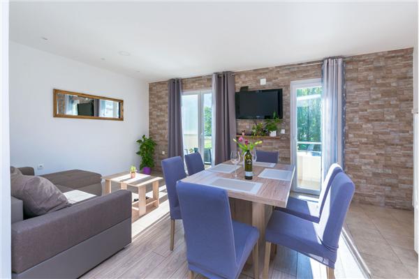 Apartment A1, for 6 persons