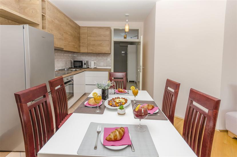 Apartment A3, for 6 persons