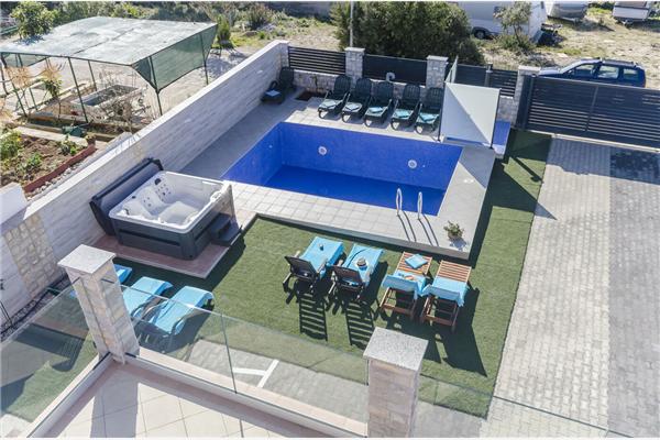 Apartment A3, for 6 persons