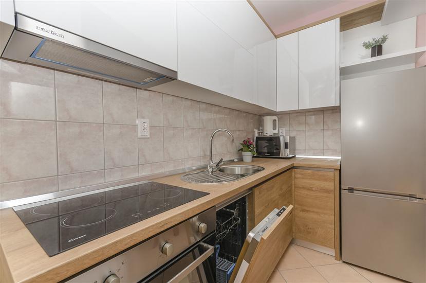 Apartment A2, for 6 persons