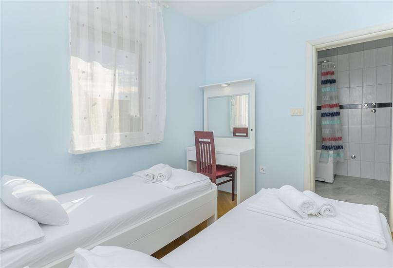 Apartment A3, for 6 persons