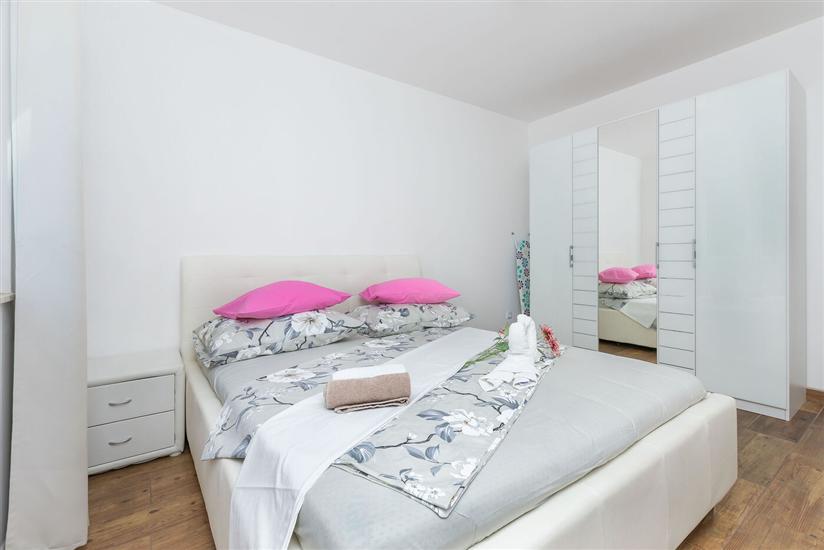 Apartment A6, for 4 persons