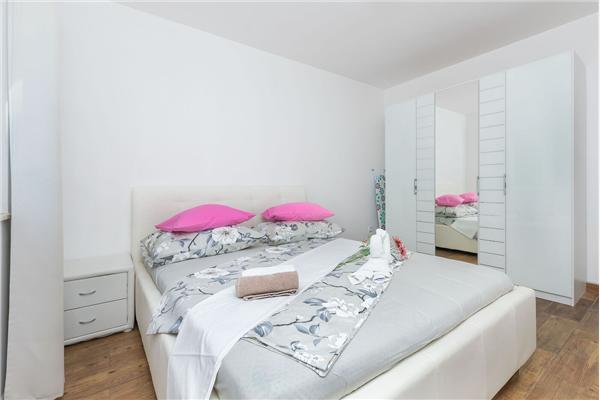 Apartment A6, for 4 persons