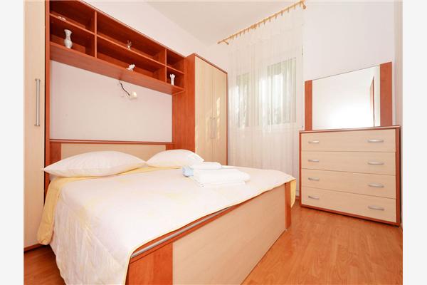 Apartment A1, for 6 persons