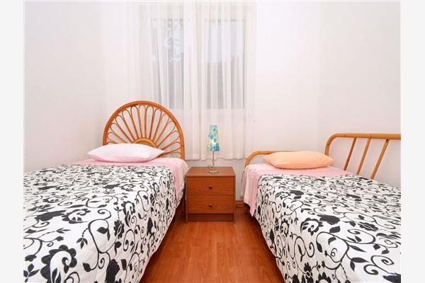 Apartment A1, for 6 persons