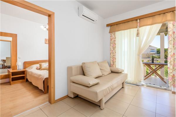Apartment A4, for 4 persons