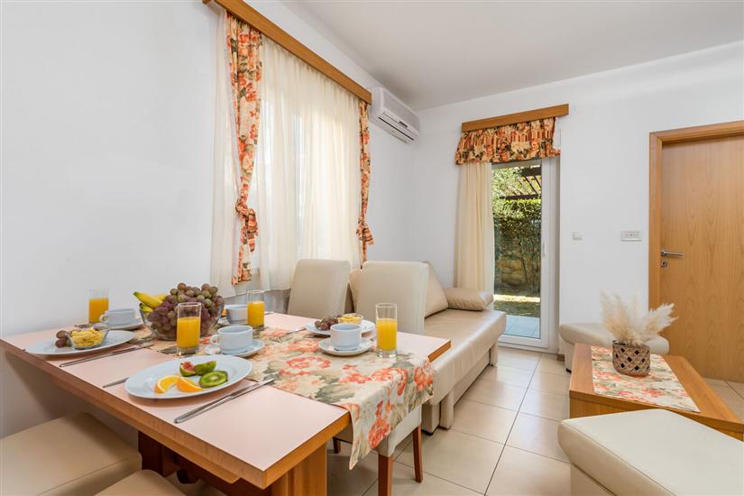 Apartment A4, for 4 persons