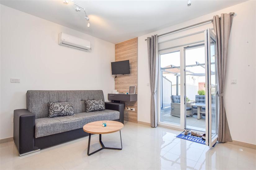 Apartment A1, for 5 persons