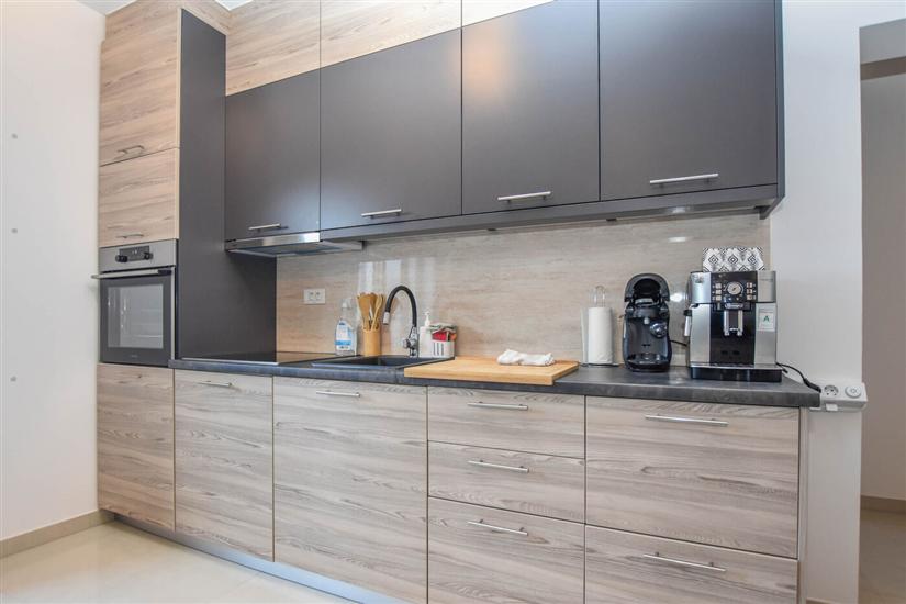 Apartment A1, for 5 persons