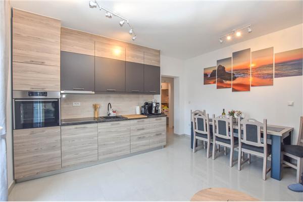 Apartment A1, for 5 persons