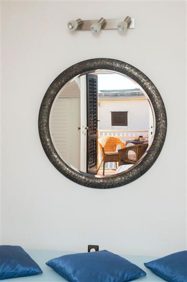 Room S1, for 2 persons