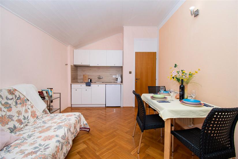 Apartment A1, for 3 persons
