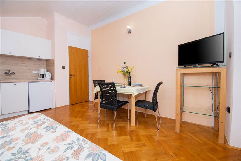 Apartment A1, for 3 persons