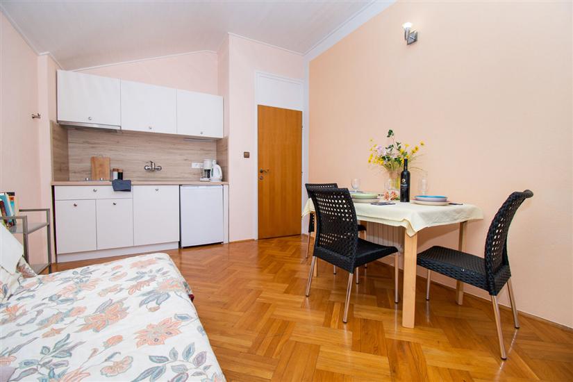 Apartment A1, for 3 persons