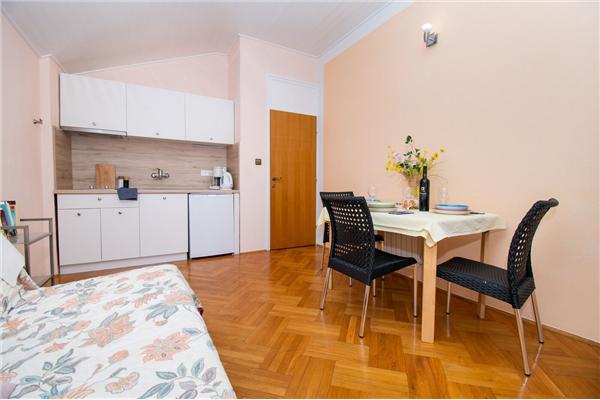 Apartment A1, for 3 persons