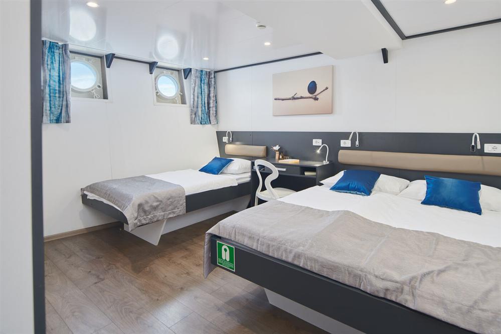 Lupus-Mare-cruise-ship-bedroom