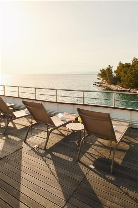 Lupus-Mare-cruise-ship