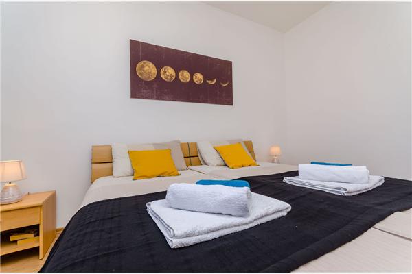 Apartment A1, for 5 persons