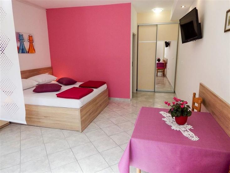 Apartment A5, for 2 persons