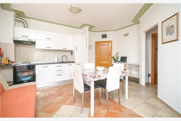 Apartment A1, for 5 persons