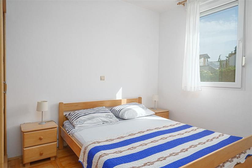 Apartment A1, for 5 persons