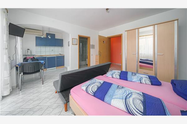 Apartment A1, for 3 persons