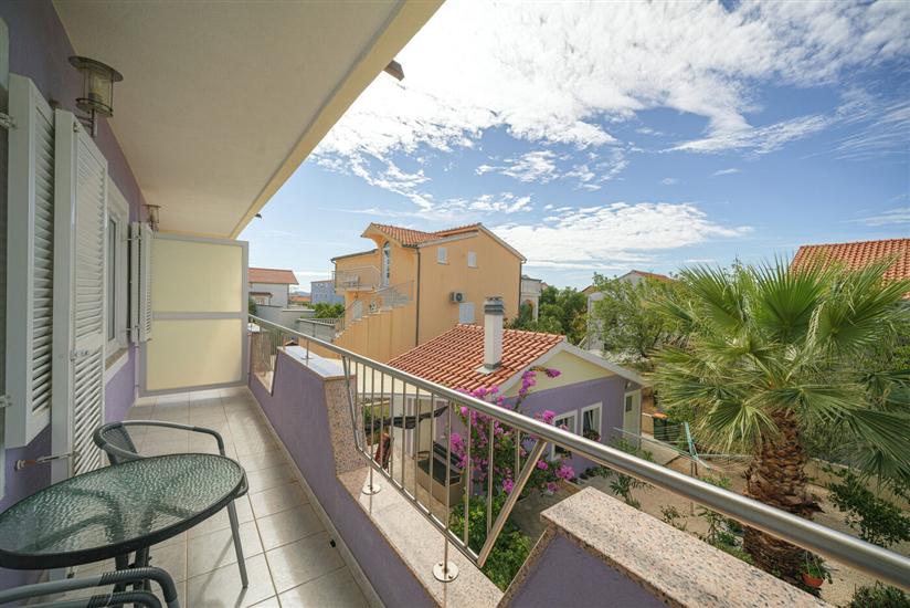 Apartment A1, for 3 persons