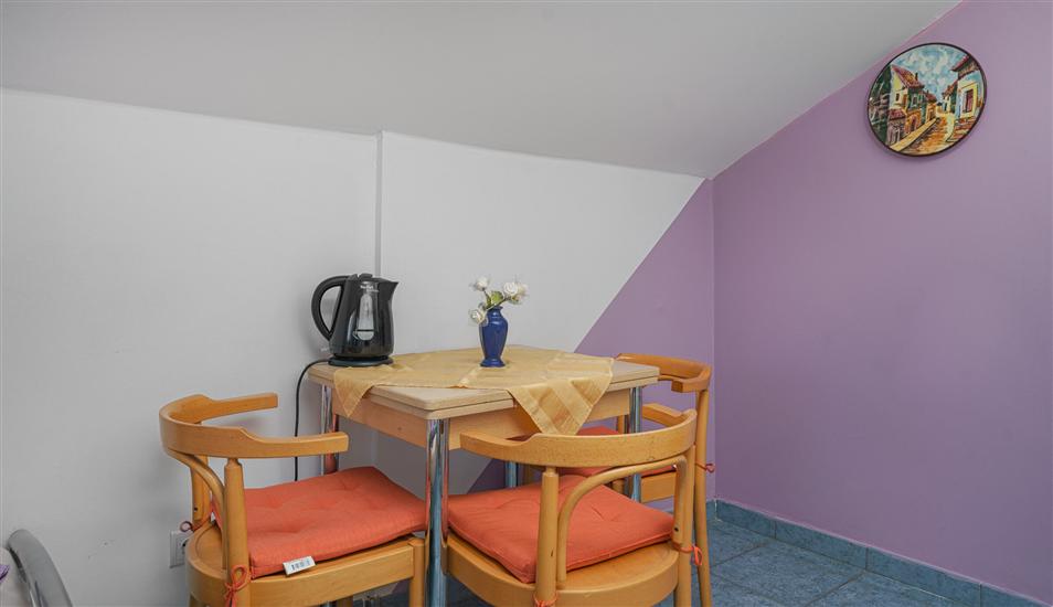 Apartment A6, for 2 persons