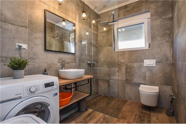 Apartment A1, for 7 persons