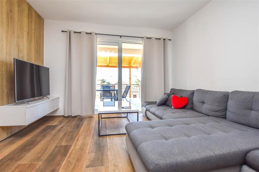 Apartment A1, for 7 persons