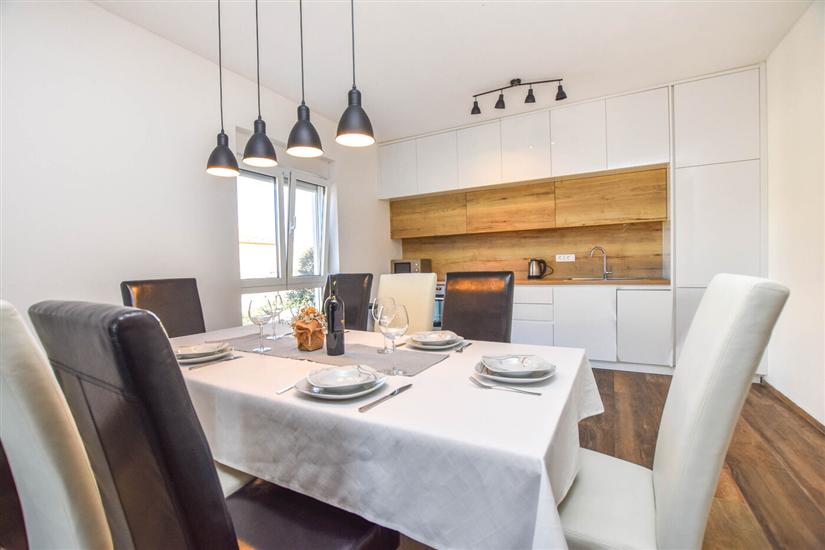 Apartment A1, for 7 persons