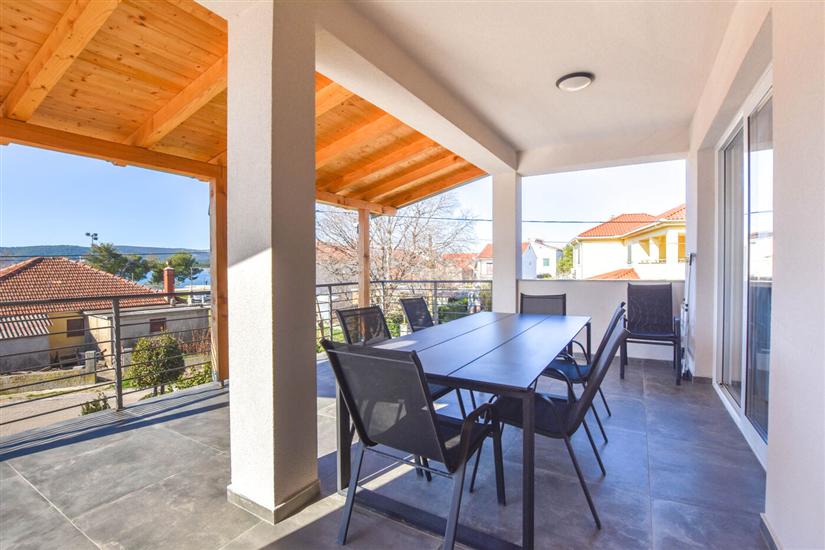 Apartment A1, for 7 persons