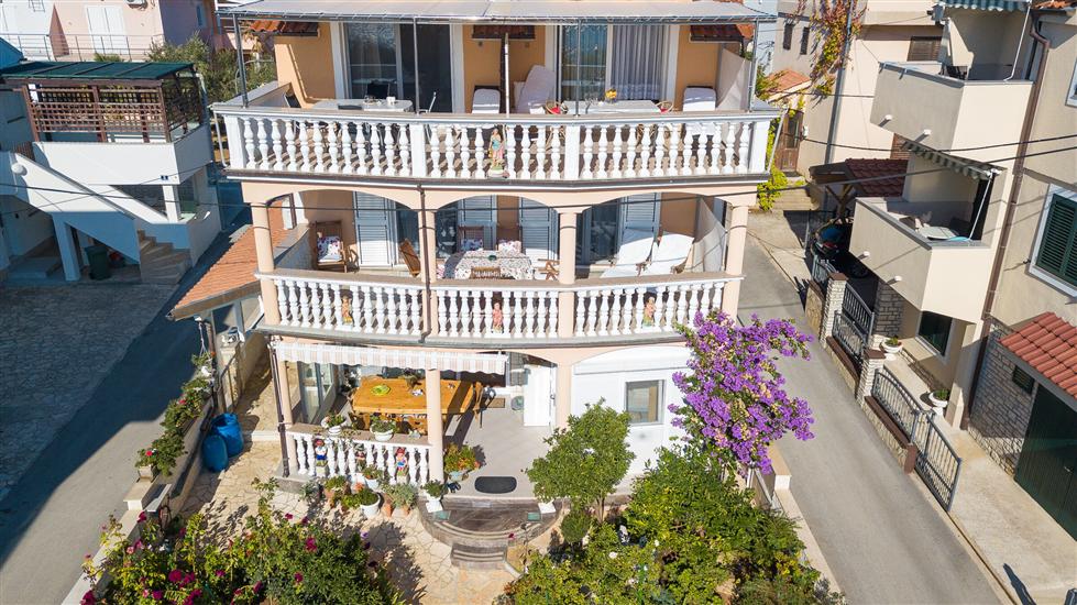 Apartments Ivanka on the beach