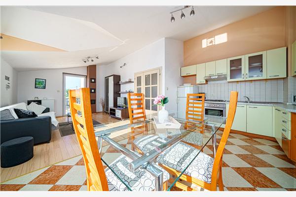 Apartment A2, for 5 persons