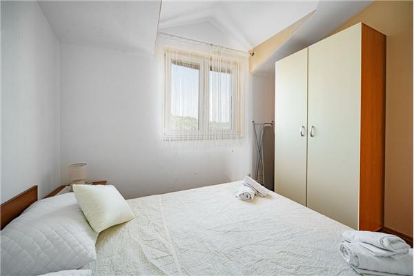 Apartment A2, for 5 persons