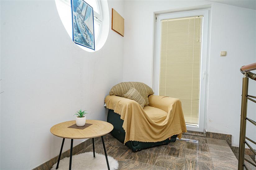 Apartment A2, for 5 persons