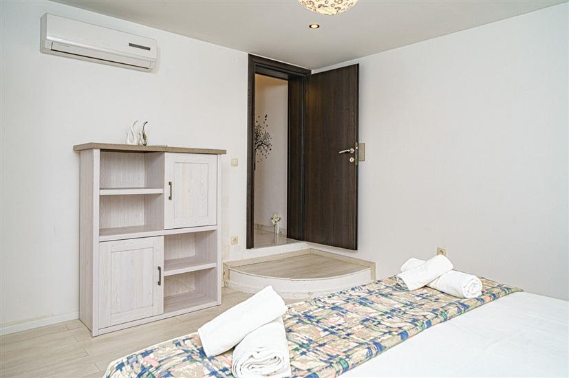 Apartment A1, for 3 persons