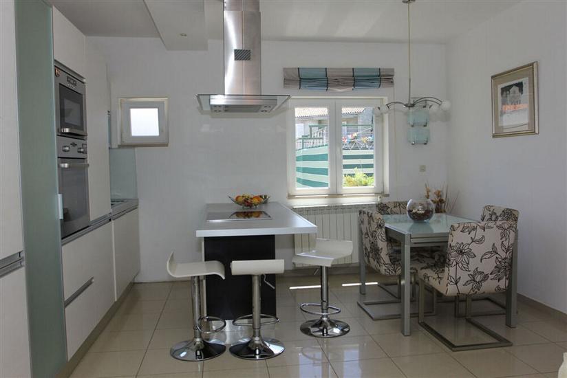 Apartment A1, for 6 persons