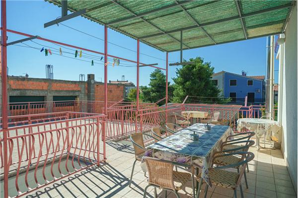 Apartment A1, for 8 persons