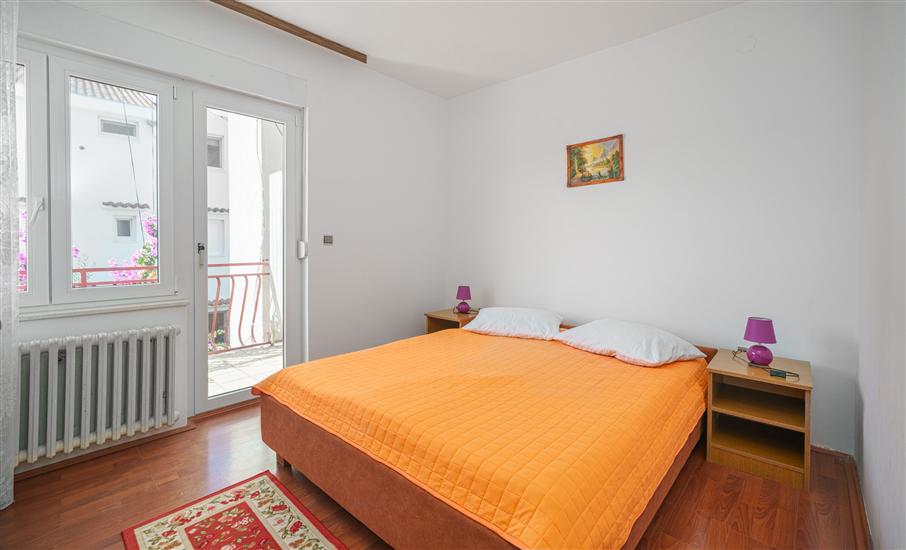 Apartment A1, for 8 persons