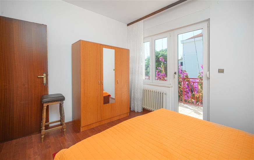 Apartment A1, for 8 persons