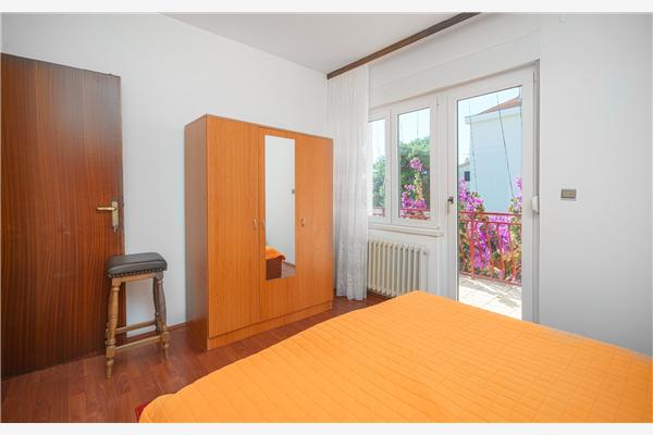 Apartment A1, for 8 persons
