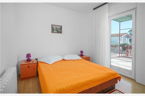 Apartment A1, for 8 persons