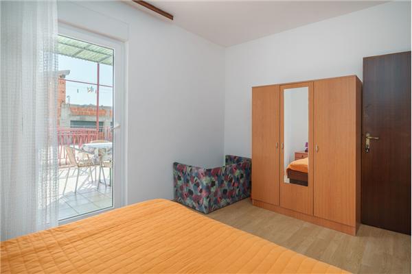 Apartment A1, for 8 persons