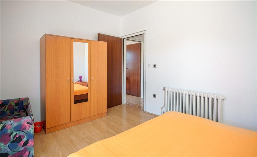 Apartment A1, for 8 persons