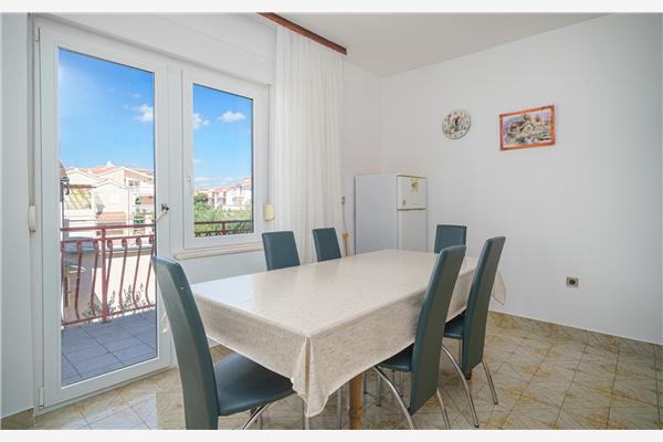 Apartment A1, for 8 persons