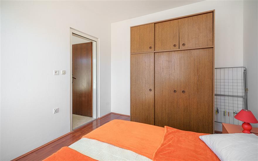 Apartment A2, for 3 persons