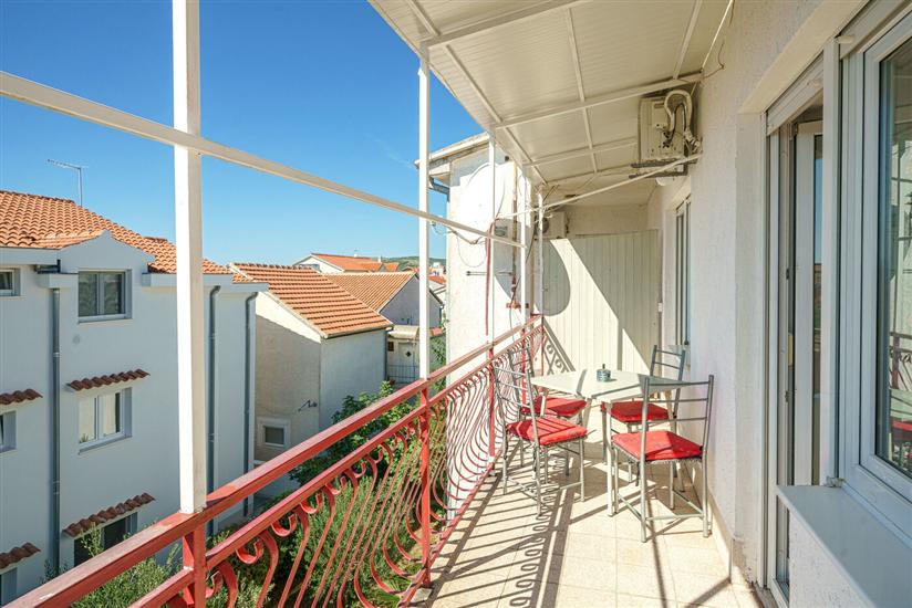 Apartment A2, for 3 persons