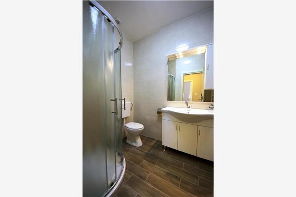 Room S1, for 2 persons