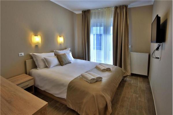 Room S1, for 2 persons